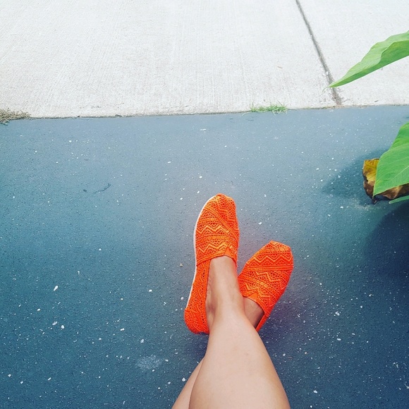 Meet your Posher, Amina - Picture 1 of 1